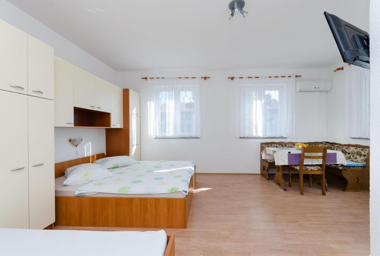 Apartments Anica J 洛帕 外观 照片