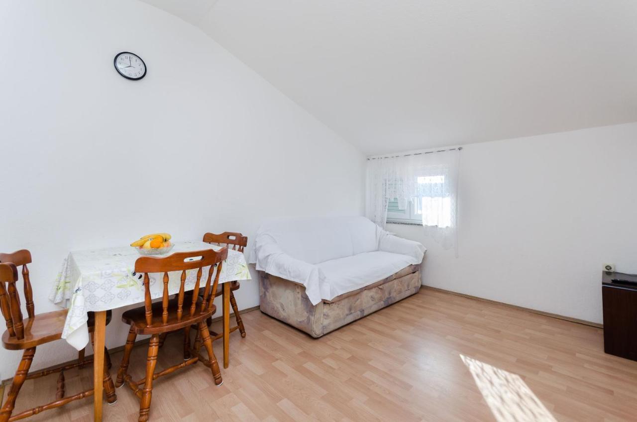 Apartments Anica J 洛帕 外观 照片
