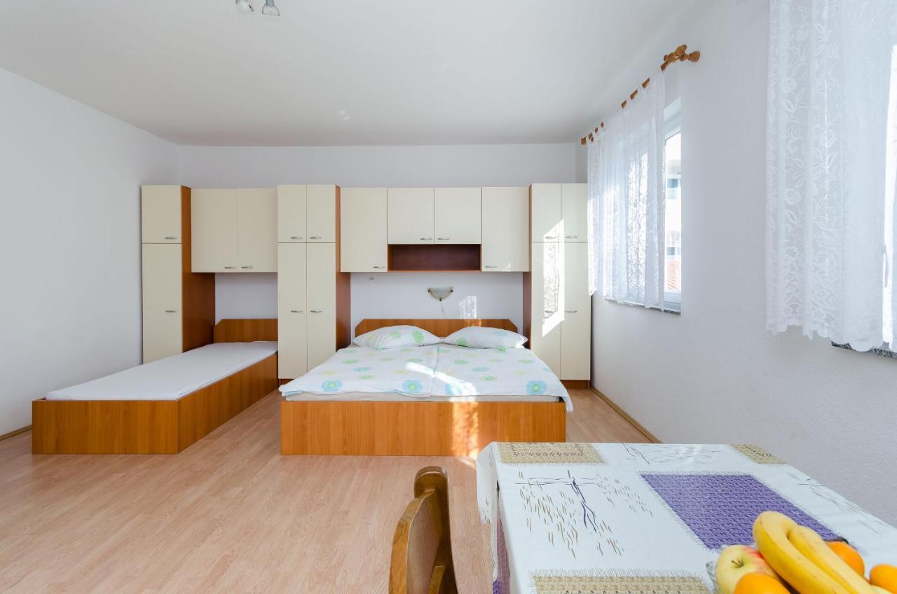 Apartments Anica J 洛帕 外观 照片
